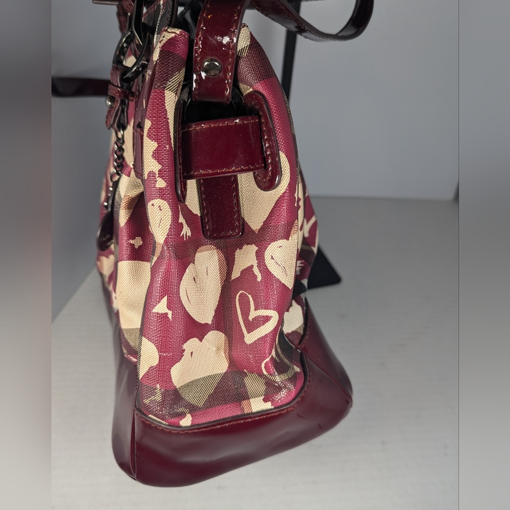 Burberry Red Patent Leather Painted Heart Supernova Coated Canvas bag - Picture 3 of 12